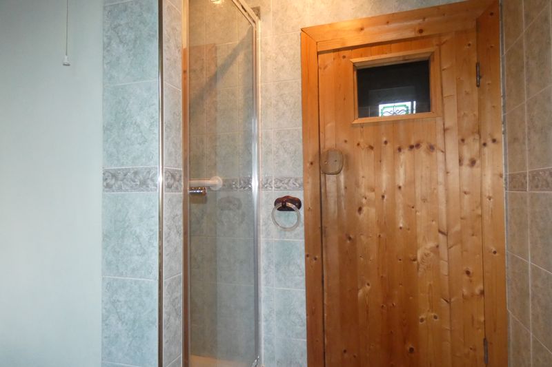 Shower Room with Sauna- click for photo gallery